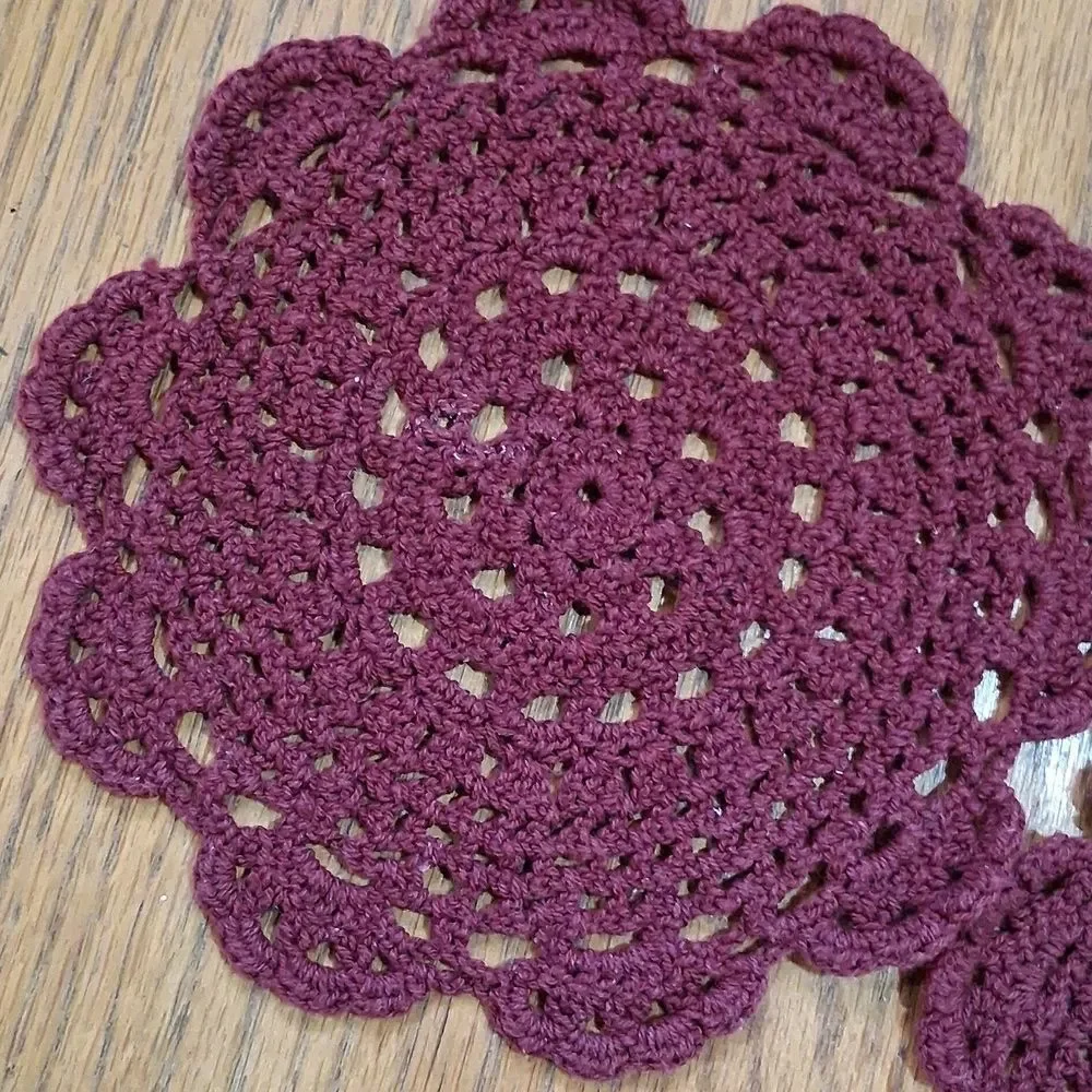 Heritage Lace Center Mat(2) & Crocheted Jewel‎ Tone Doilys(5)